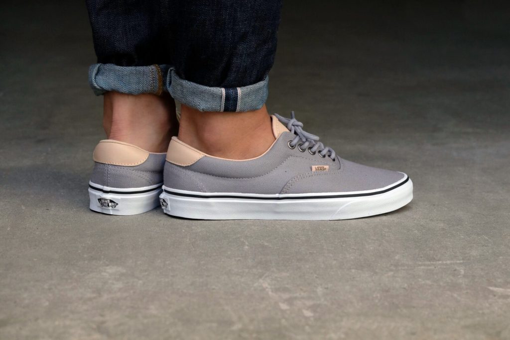 model sepatu vans authentic