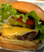 Happy International Burger Day, Yuk Bikin Burger Sendiri!