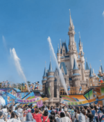 Disneyland, Disney Sea dan Universal Studio Jepang Kembali Beroperasi, Ada Syarat Aneh Untuk Pengunjung!
