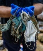 Limbah Corona: Covid-19 Bikin Laut Dipenuhi Sampah Masker