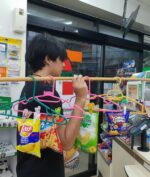 Kantong Plastik Sekali Pakai Resmi Dilarang Mulai Hari Ini! Apa Sanksi Bagi yang Melanggar?