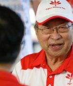 Definisi "Hypebeast:" Begini Jadinya Ketika Politisi Berumur 80 Tahun Jelaskan Arti "Hypebeast"