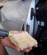 Reparasi Body Mobil Corvette dengan Mie Instan? Begini Jadinya!