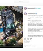 Asyik Masak, Tiba-Tiba Atap Rumahnya Dihantam Mobil!