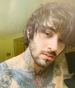 Zayn Malik Rilis "Vibez" Sebagai Pembuka Album Baru