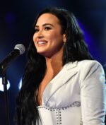 Demi Lovato Buka Masa Lalunya Lewat Docuseries: "Dancing With The Devil"