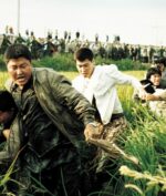 Bong Joon-ho Filmkan Kisah Pembunuh Berantai Pertama di Korea Selatan di "Memories of Murder