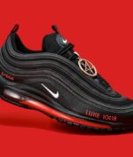 Sepatu Setan Nike