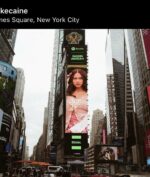 Nadin Amizah Mejeng di Times Square New York, Bangga!