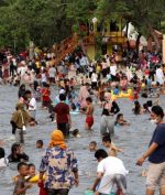 Diserbu Pengunjung Saat Libur Lebaran, TMII-Ancol-Ragunan Ditutup Pemprov DKI
