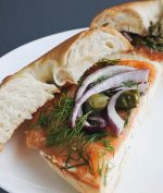 Mad Bagel, Roti Kekinian Dengan Berbagai Pilihan Protein!