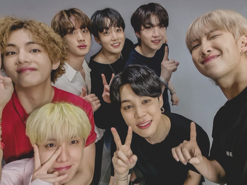 BTS Cetak Rekor Baru Usai Rajai Billboard Hot 100! - USS Feed