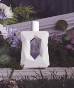 Ariana Grande Bocorkan Parfum Terbarunya "God Is A Woman"